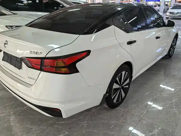 Nissan Teana 2021