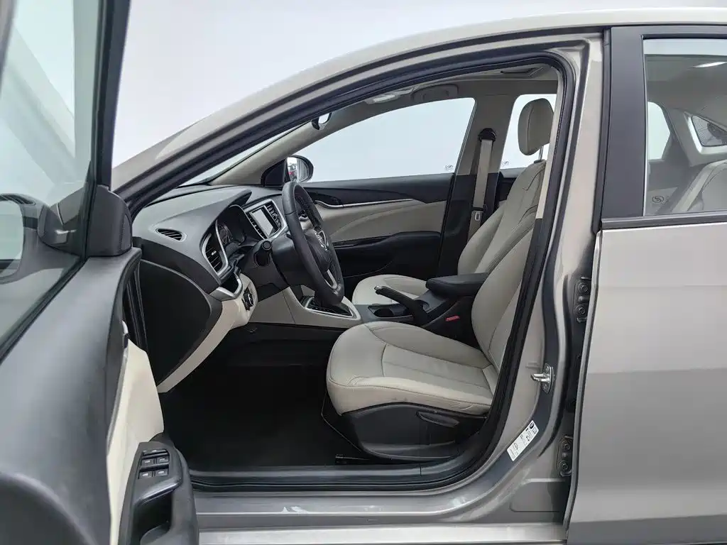 Buick Excelle GT 2019 — фото 10