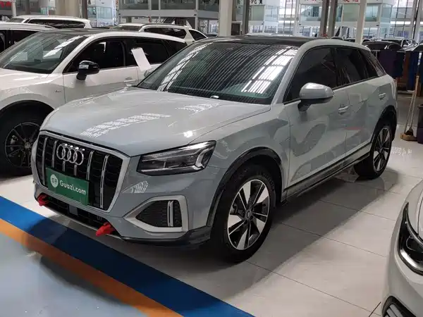 Audi Q2L 2023