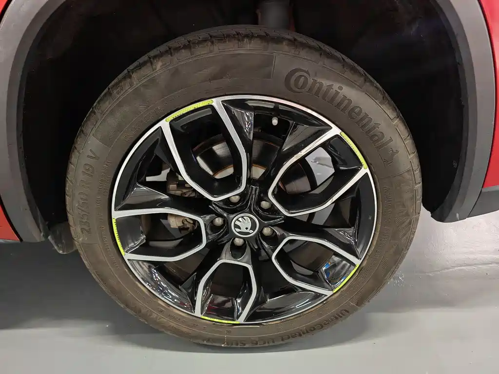 Skoda Kodiaq GT 2021 — фото 10