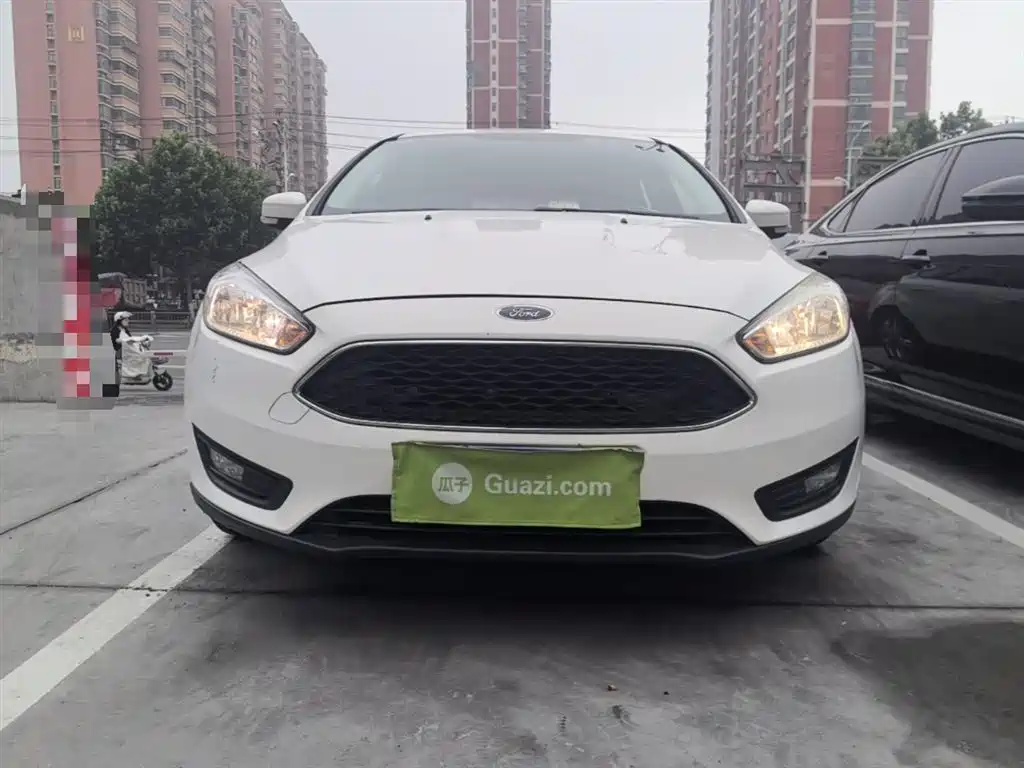 Ford Focus 2015 — фото 3