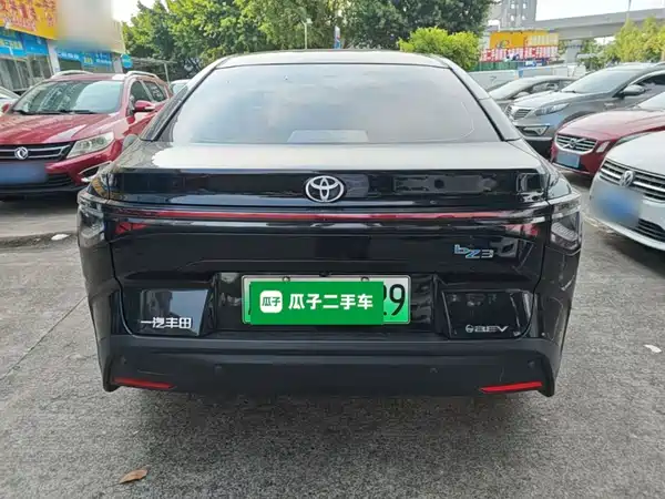 Toyota bZ3 2024