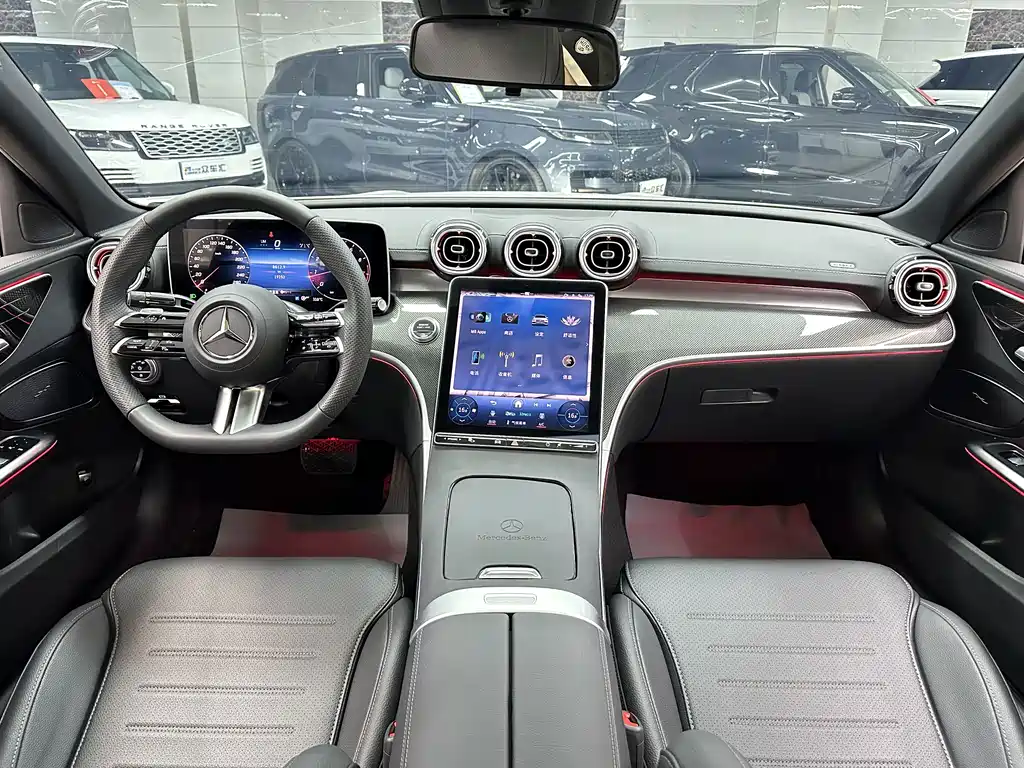 Mercedes-Benz C-Class 2024 — фото 13