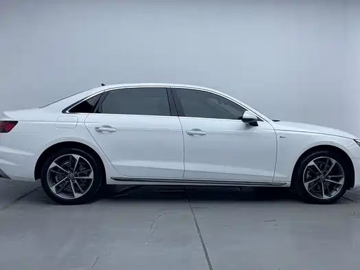 Audi A4L 2021 — фото 14