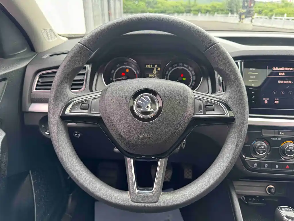 Skoda Kamiq 2021 — фото 15
