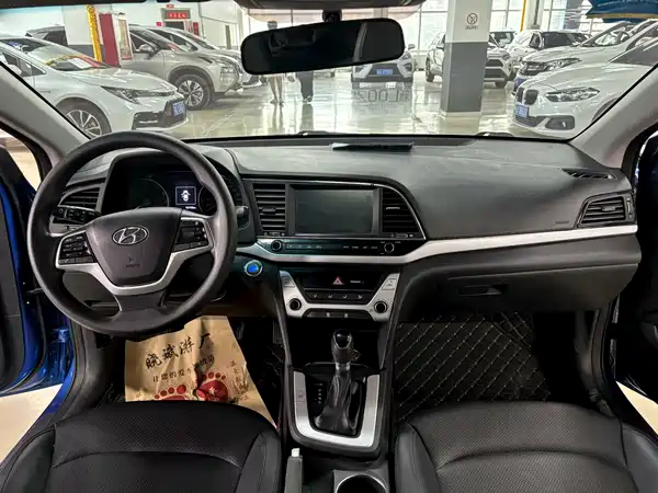 Hyundai Celesta 2017