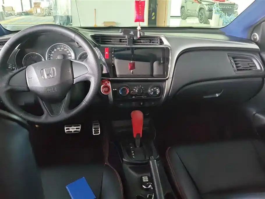 Honda City 2017 — фото 12