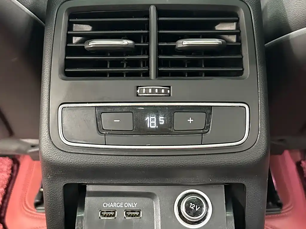 Audi A4L 2024 — фото 21