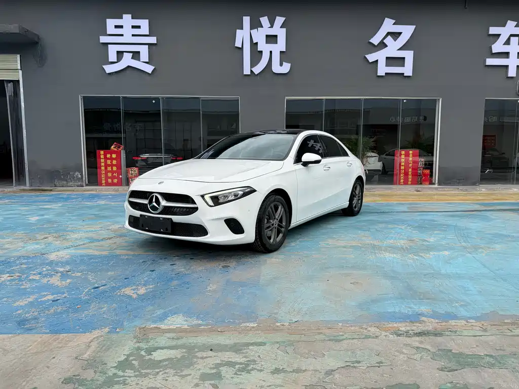 Mercedes-Benz A-Class 2019 — фото 1