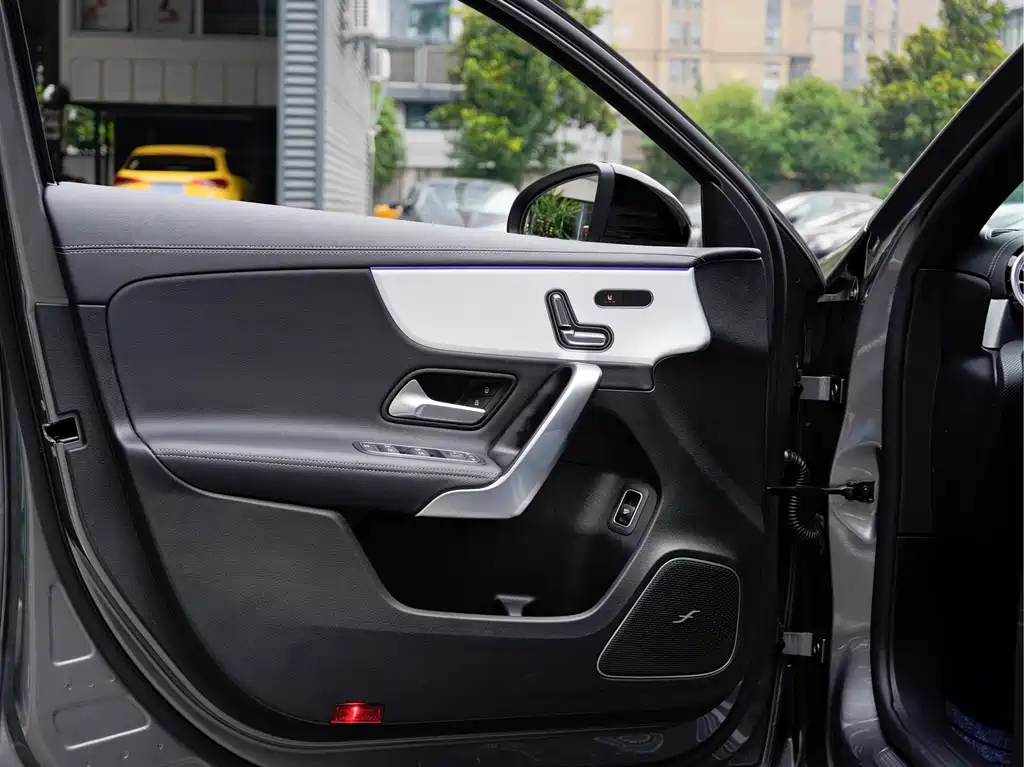 Mercedes-Benz A-Class AMG 2025 — фото 21