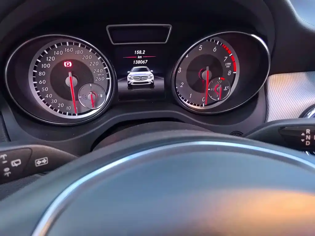 Mercedes-Benz GLA 2015 — фото 4