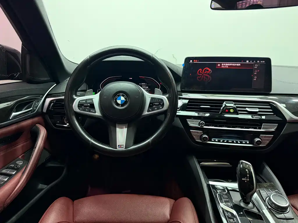 BMW 5 Series 2022 — фото 10