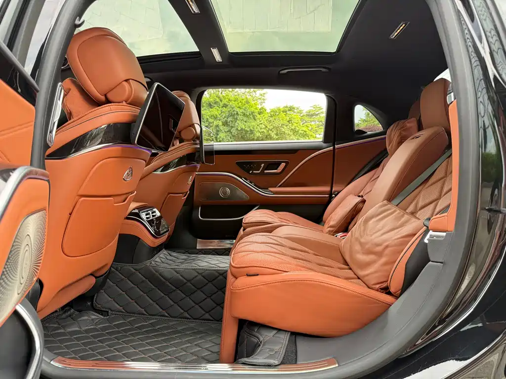 Mercedes-Benz Maybach S-Class 2022 — фото 16