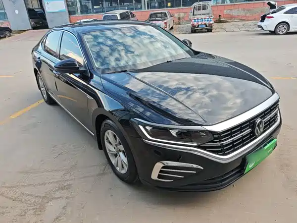 Volkswagen Passat 2024
