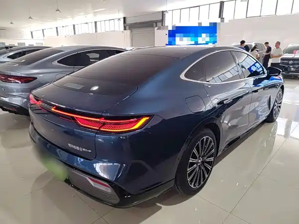 Geely Galaxy Starshine 8 2025