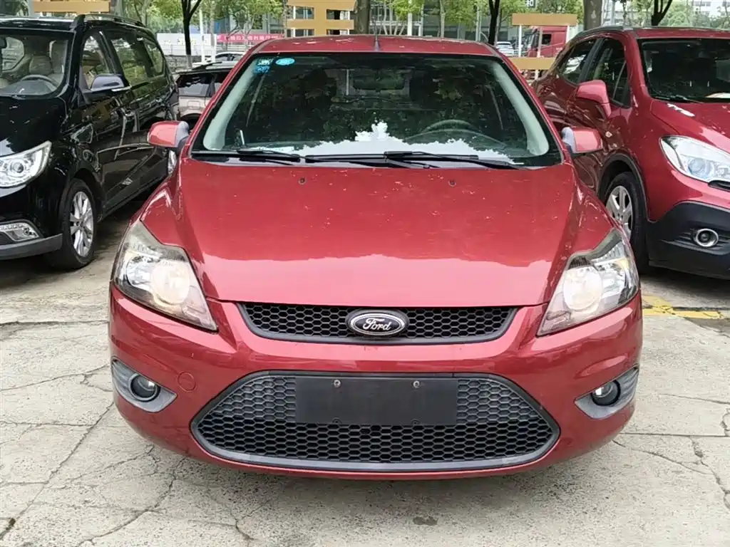 Ford Focus 2015 — фото 3