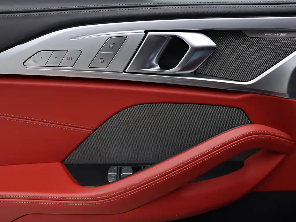 BMW 8 Series 2021 — фото 12