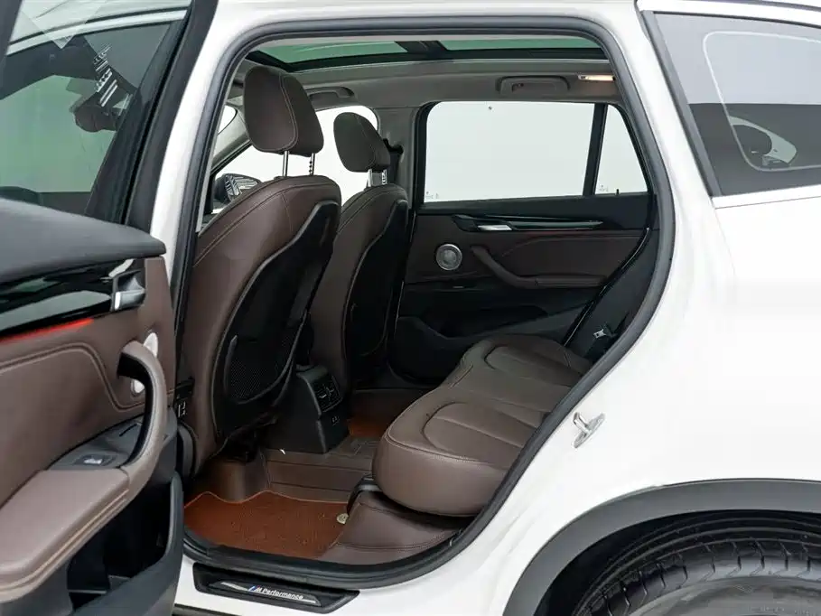 BMW X1 2021 — фото 19