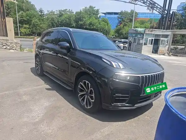 Lynk & Co 09 EM-P 2023