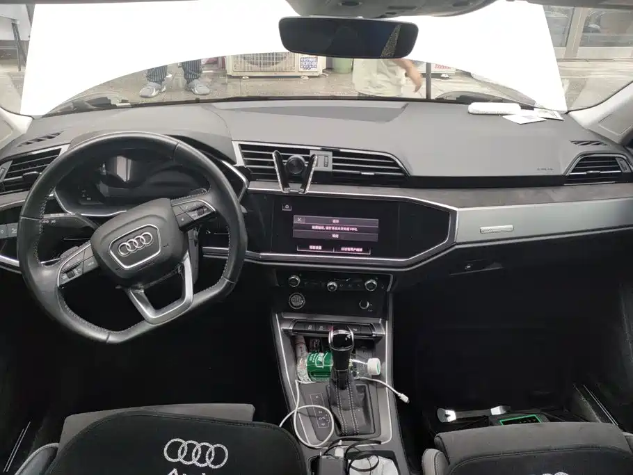 Audi Q3 2022 — фото 12
