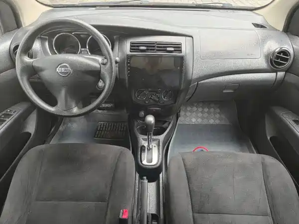 Nissan Livina 2014