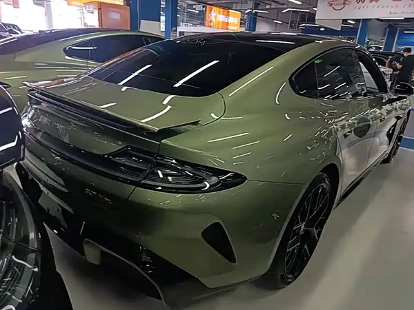 Xiaomi SU7 2025