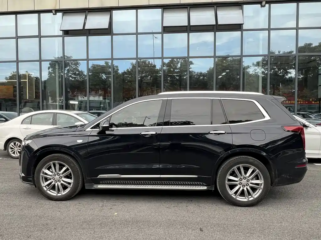 Cadillac XT6 2021 — фото 12