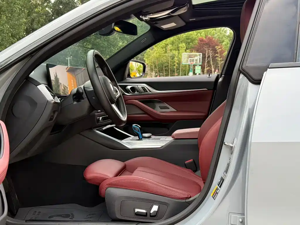 BMW i4 2023 — фото 4
