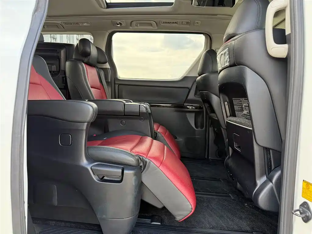 Toyota Alphard 2015 — фото 12