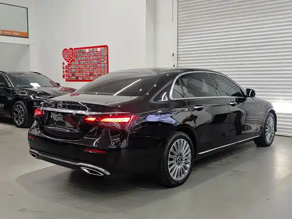Mercedes-Benz E-Class 2023