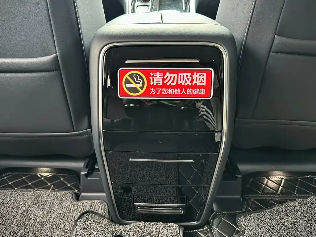 GAC Motor Trumpchi M8 2023 — фото 20