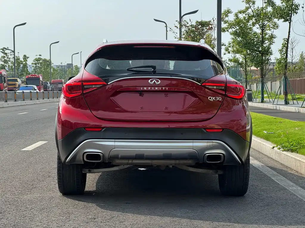 Infiniti QX30 2019 — фото 20
