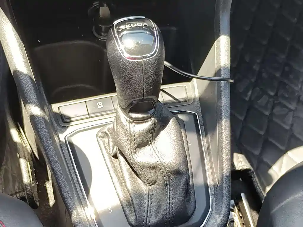 Skoda Rapid Spaceback 2021 — фото 14