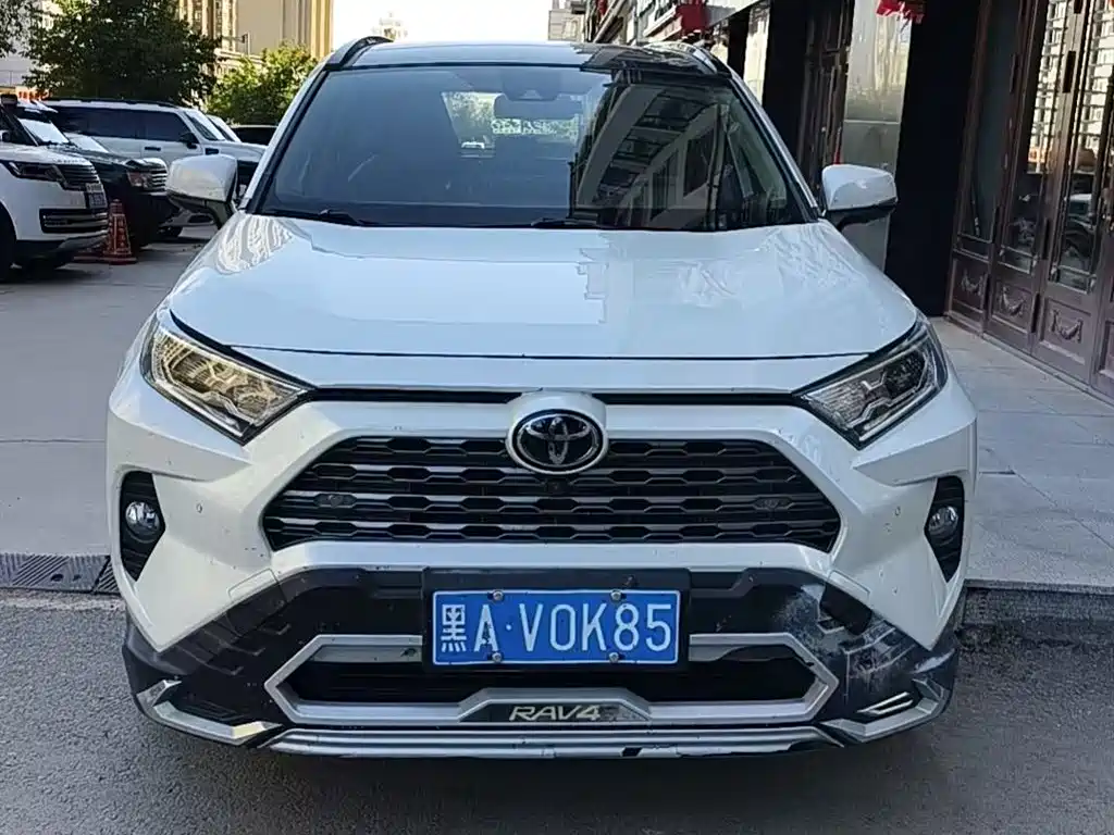 Toyota RAV4 2021