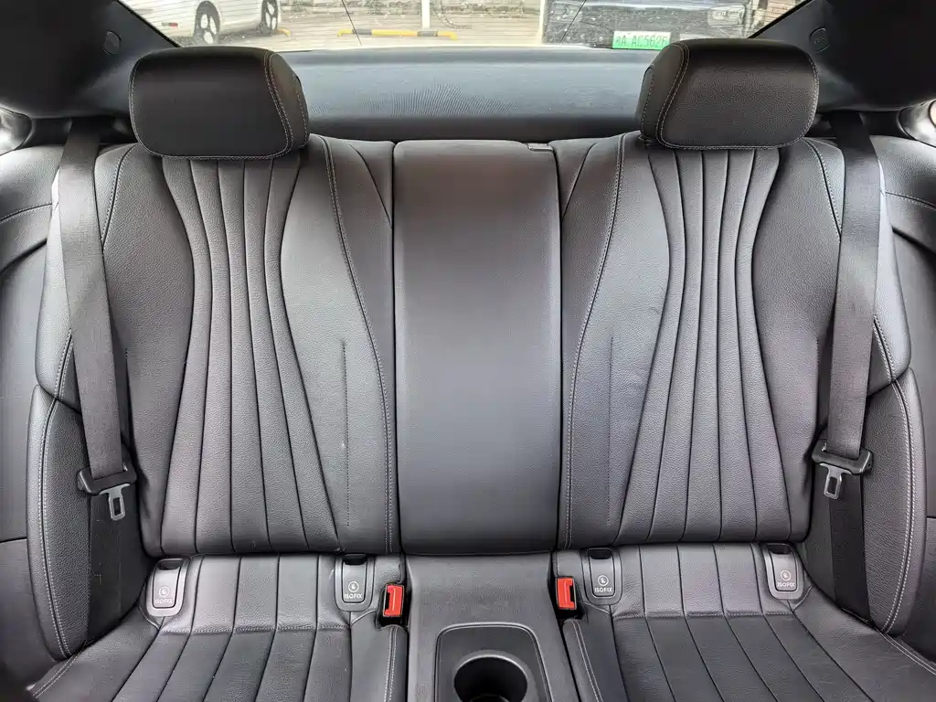 Mercedes-Benz E-Class 2023 — фото 11