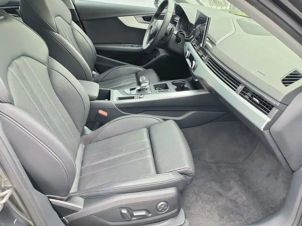 Audi A4L 2024