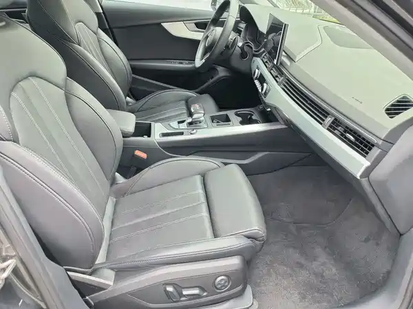 Audi A4L 2024