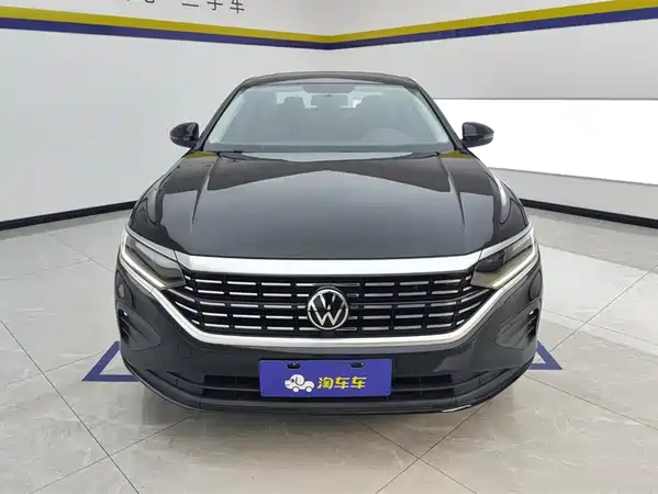 Volkswagen Passat 2025