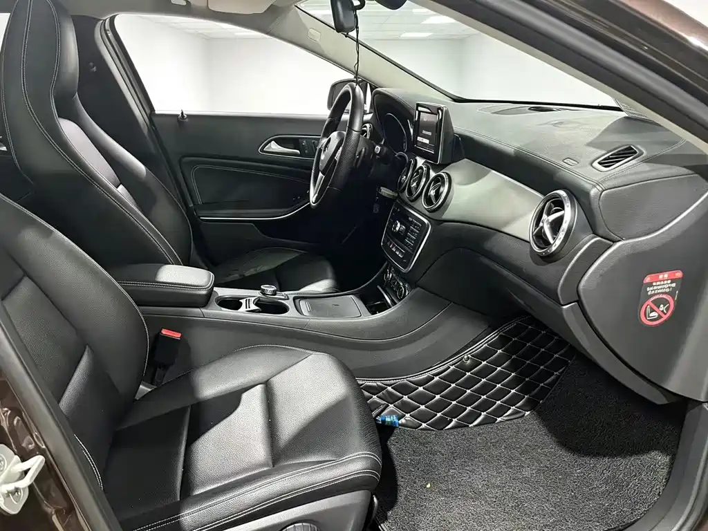 Mercedes-Benz GLA 2016