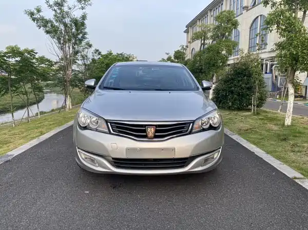 Roewe 350 2015