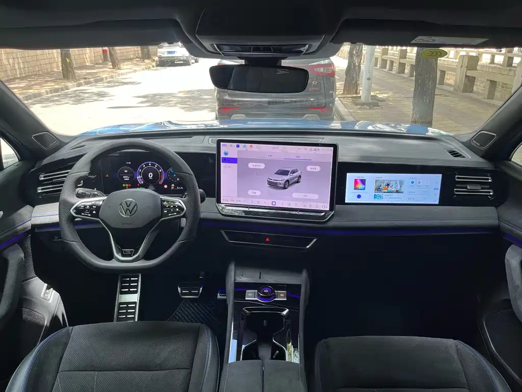 Volkswagen Tiguan L 2024