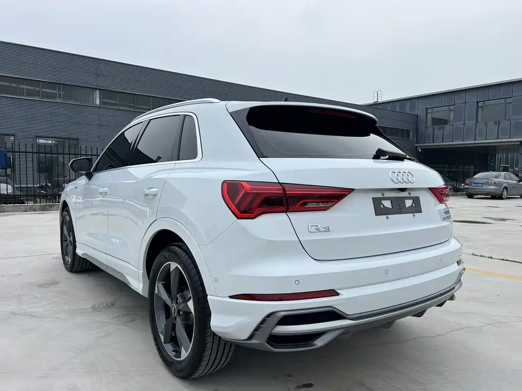 Audi Q3 2023
