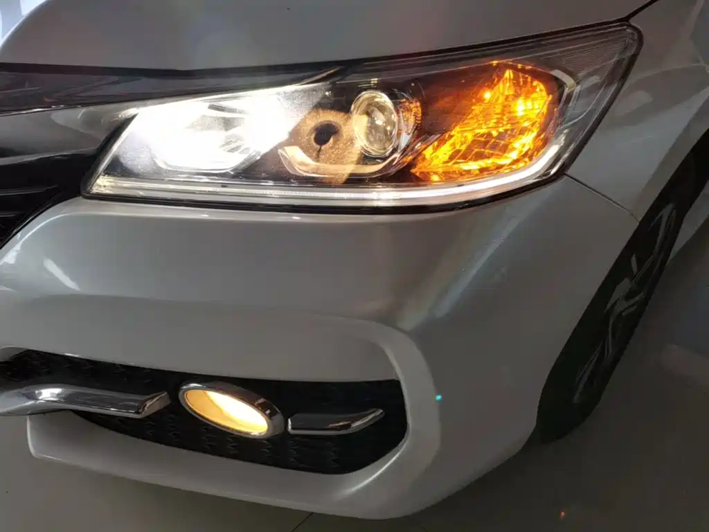 Honda Accord 2017 — фото 24
