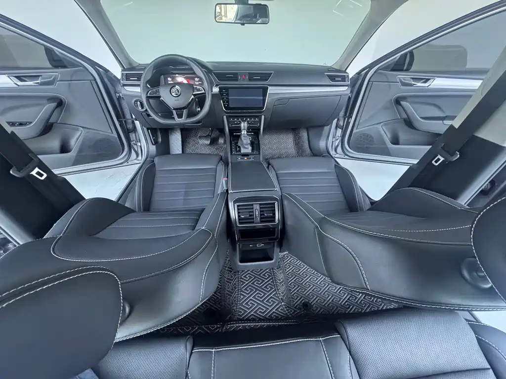 Skoda Speedy 2023 — фото 23