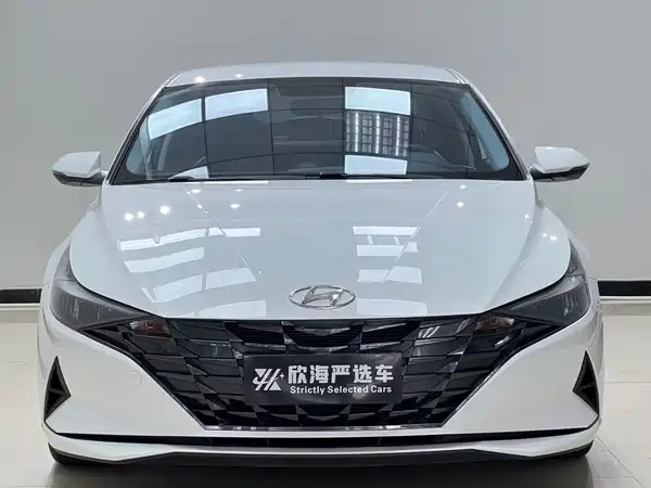 Hyundai Elantra 2023