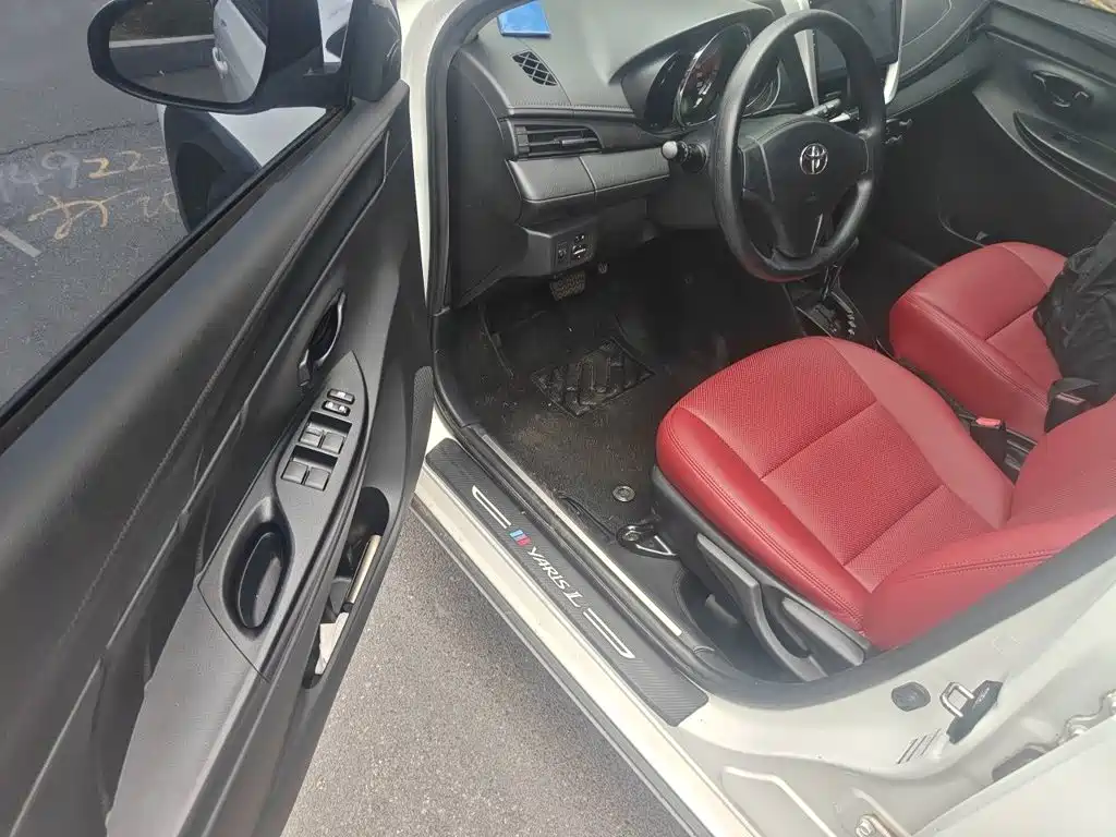 Toyota Yaris L 2020 — фото 14