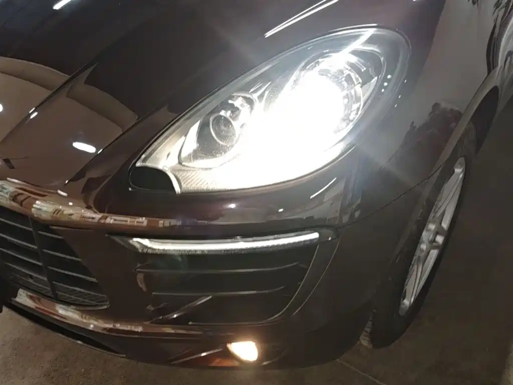 Porsche Macan 2016 — фото 24