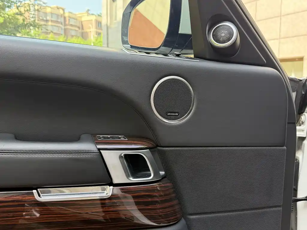 Land Rover Range Rover 2015 — фото 17