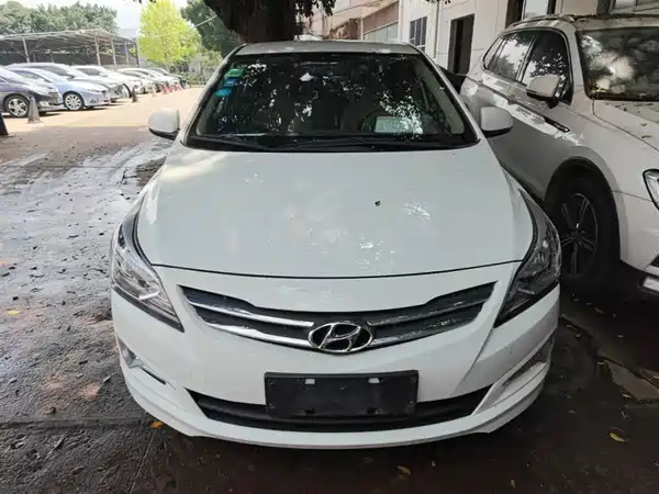Hyundai Accent 2016