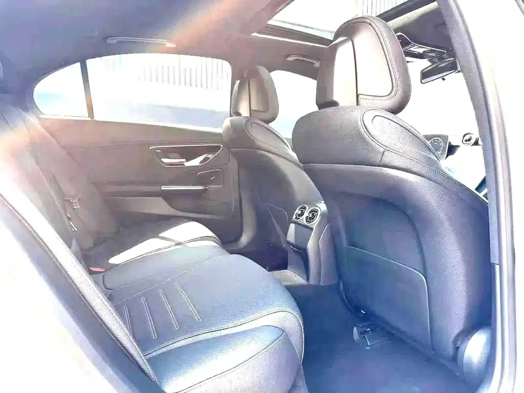 Mercedes-Benz C-Class 2023